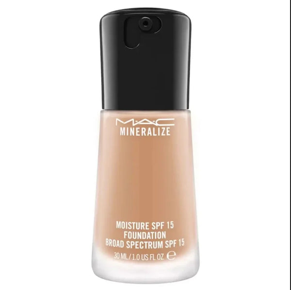 MAC NC35 hydrating SPF 15 foundation in 30ml size for deeper skin tone